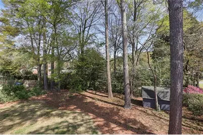 677 Hillandale Circle SW, Marietta, GA 30064 - Photo 37