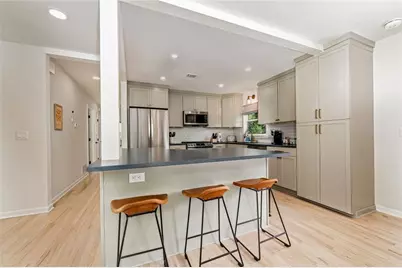 677 Hillandale Circle SW, Marietta, GA 30064 - Photo 9