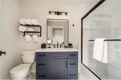 677 Hillandale Circle SW, Marietta, GA 30064 - Photo 17