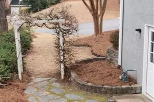 1092 Cheney Pl SW, Marietta, GA 30064 - Photo 25