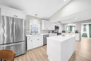 240 Park Bridge Ln, Roswell, GA 30075 - Photo 15