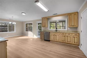 300 Woodland Dr, Calhoun, GA 30701 - Photo 13