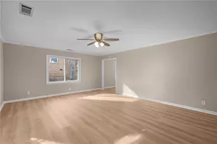 300 Woodland Dr, Calhoun, GA 30701 - Photo 9