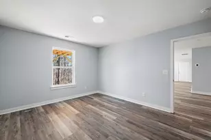 1629 March Dr, Gainesville, GA 30507 - Photo 15