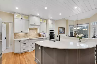 50 Lakecrest Circle, Suwanee, GA 30024 - Photo 31