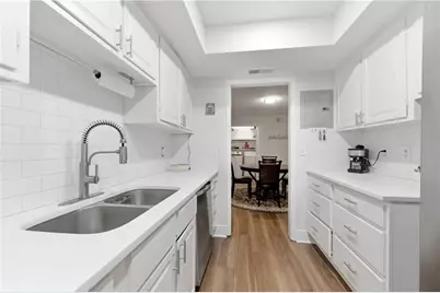 6851 Roswell Road #F15, Atlanta, GA 30328 - Photo 5