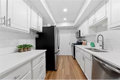 6851 Roswell Road #F15, Atlanta, GA 30328 - Photo 7