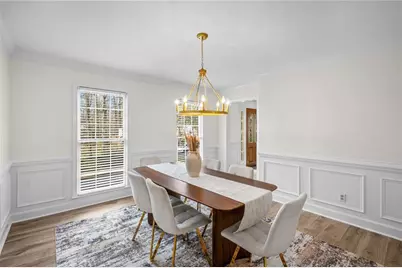 110 N Bluff, Alpharetta, GA 30004 - Photo 17