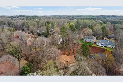 110 N Bluff, Alpharetta, GA 30004 - Photo 35