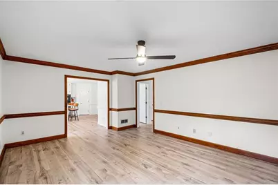 110 N Bluff, Alpharetta, GA 30004 - Photo 51