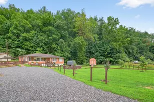 8 Taylor Rd, Helen, GA 30545 - Photo 5