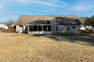 130 Berkshire Dr, Covington, GA 30016 - Photo 5