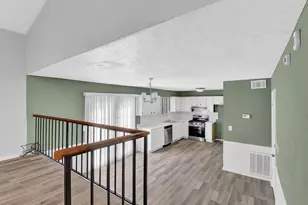 5409 Biffle Downs Rd, Stone Mountain, GA 30088 - Photo 9