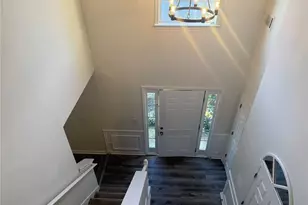 620 Manor Glen Dr, Suwanee, GA 30024 - Photo 3