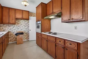 2569 Skylane Dr, Marietta, GA 30062 - Photo 11