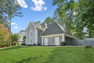 1210 Swan Mill Ct, Suwanee, GA 30024 - Photo 5