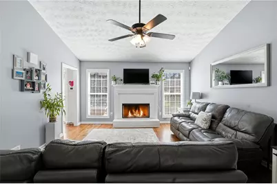 225 Dunagan Dr, Lawrenceville, GA 30045 - Photo 5