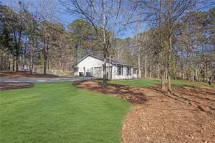 110 Huntington Ct, Fayetteville, GA 30214 - Photo 3