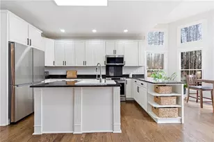 1001 Chestnut Hill Rd SW, Marietta, GA 30064 - Photo 7