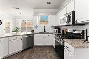 3713 Golden Ive Dr, Buford, GA 30519 - Photo 17