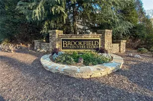 400 Fallen Leaf Ln, Roswell, GA 30075 - Photo 9