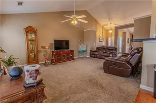 3385 Stoneleigh Run Dr, Buford, GA 30519 - Photo 13