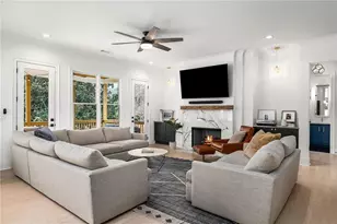 1941 Royal Ct, Atlanta, GA 30341 - Photo 9