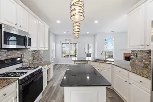 179 River Meadow Ct, Lawrenceville, GA 30043 - Photo 7