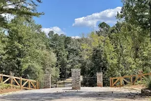 690 Harmony Gates Dr, Commerce, GA 30530 - Photo 1