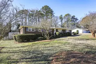 2889 Chestnut Grove Dr, Austell, GA 30106 - Photo 3