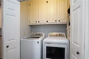 4603 Lake Village Dr, Dunwoody, GA 30338 - Photo 9