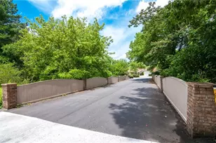 4603 Lake Village Dr, Dunwoody, GA 30338 - Photo 35