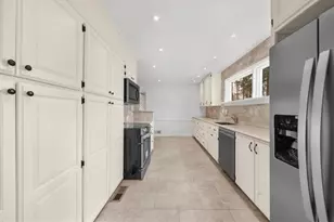 4890 High Point Rd, Sandy Springs, GA 30342 - Photo 9