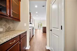 20 Belmore Manor Dr, Suwanee, GA 30024 - Photo 9