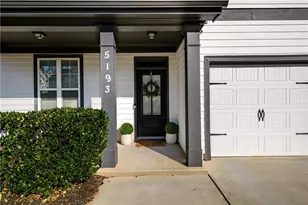 5193 Parkwood Dr, Flowery Branch, GA 30542 - Photo 3
