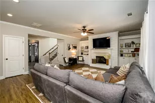 5193 Parkwood Dr, Flowery Branch, GA 30542 - Photo 9