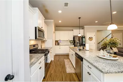 5193 Parkwood Drive, Flowery Branch, GA 30542 - Photo 15