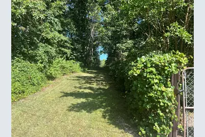 1535 Rogers Lake Road, Lithonia, GA 30058 - Photo 17