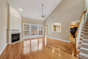 125 Westchester Dr SE, Smyrna, GA 30082 - Photo 3