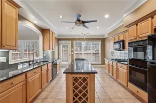 125 Westchester Dr SE, Smyrna, GA 30082 - Photo 7