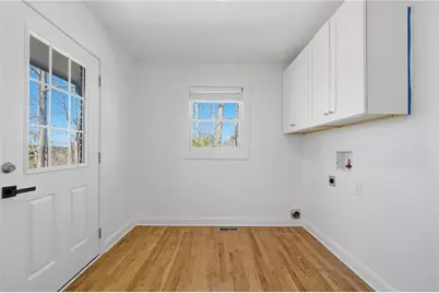 1460 Hillcrest Drive, Sugar Hill, GA 30518 - Photo 3