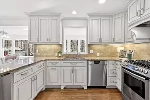 350 Spindle Ct, Sandy Springs, GA 30350 - Photo 11