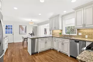 350 Spindle Ct, Sandy Springs, GA 30350 - Photo 13