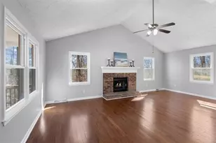 11 Ridgeview Dr, Silver Creek, GA 30173 - Photo 5