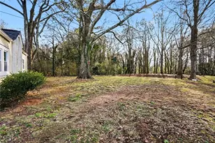 1341 NW Gun Club Road NW, Atlanta, GA 30318 - Photo 9