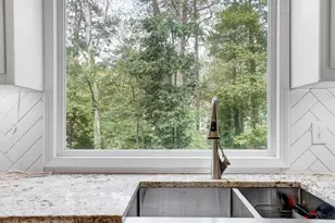 1364 Fallsbrook Way NW, Acworth, GA 30101 - Photo 11