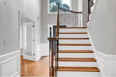 1364 Fallsbrook Way NW, Acworth, GA 30101 - Photo 7