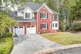 1364 Fallsbrook Way NW, Acworth, GA 30101 - Photo 3