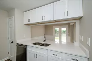 10840 Mortons Crossing, Johns Creek, GA 30022 - Photo 13