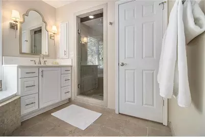 2572 Hyde Manor Drive NW, Atlanta, GA 30327 - Photo 19